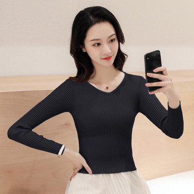 Γυναικείο πουλόβερ με λαιμόκοψη σε σχήμα V