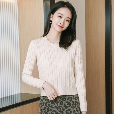 Γυναικεία μπλούζα - με οβάλ λαιμόκοψη