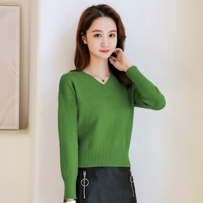 Pulover de dama cu decolteu in V de culoare uni model nou