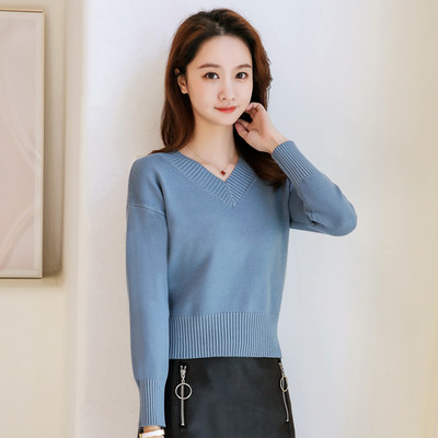 Pulover de dama cu decolteu in V de culoare uni model nou