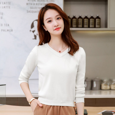 Γυναικείο πουλόβερ με λεπτή λαιμόκοψη