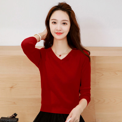 Γυναικείο πουλόβερ με λεπτή λαιμόκοψη