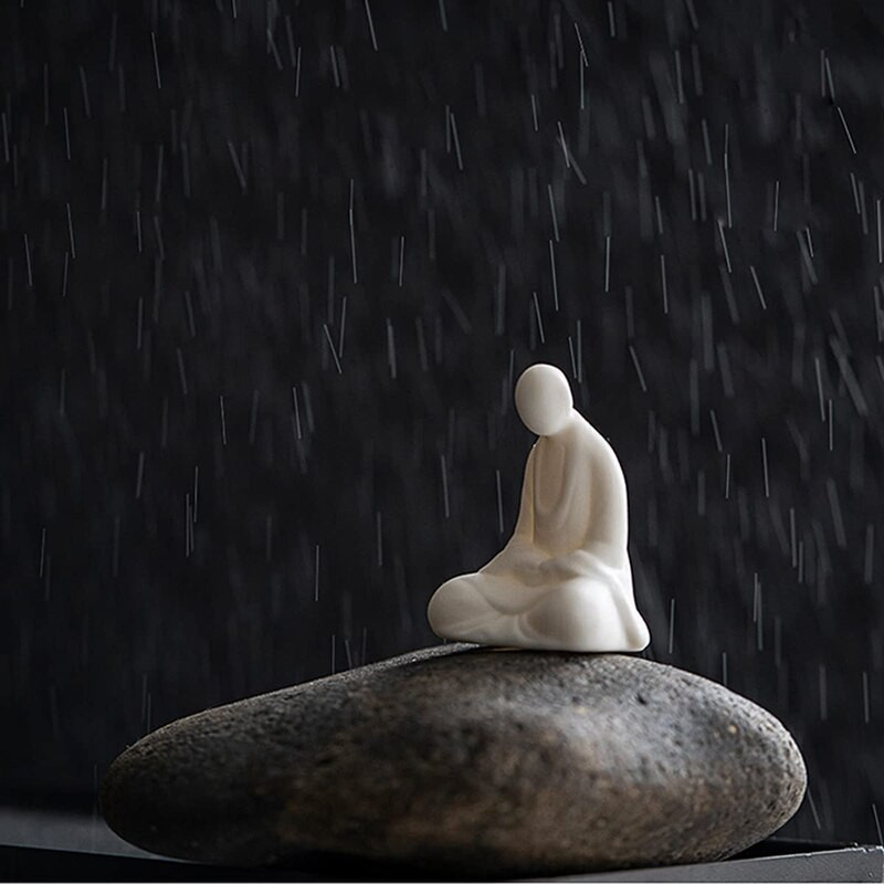 Mini statuie Buddha din ceramică albă Statuie Buddha călugăr care meditație Decorarea casei în stil Zen Accesorii pentru peisaj în miniatură