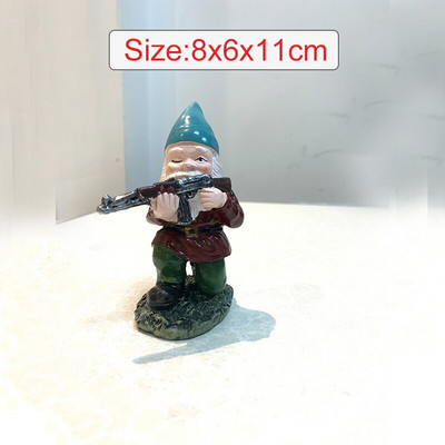 Gnom de armată amuzant Figurine de grădină Meșteșuguri din rășină Mucegai de afișare Gnom amuzant realist cu pistol Statuie Ornamente de grădină în miniatură