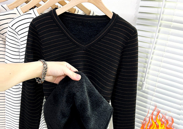 Bluză de damă în dungi cu căptușeală moale