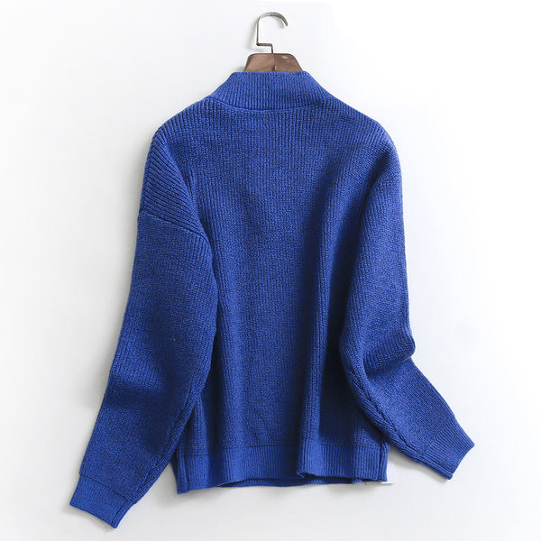 Pulover de damă solid, cu decolteu ascuțit și nasturi