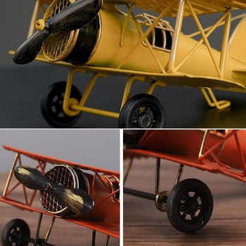 Ретро модел на метален самолет Занаяти Всекидневна Спалня Орнамент Железни фигурки на самолет Аксесоари за декорация на дома Подарък