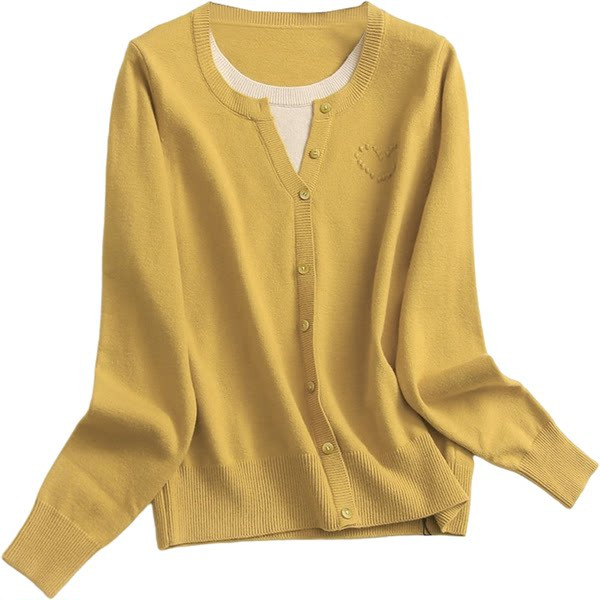 Γυναικεία casual μπλούζα με οβάλ λαιμόκοψη και κούμπωμα με κουμπιά