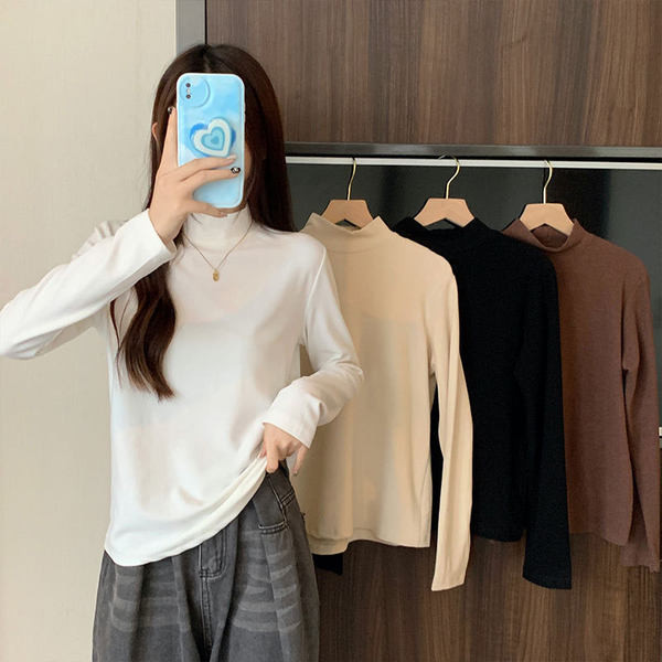 Pulover curat de dama cu guler inalt