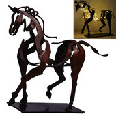 Artizanat pentru acasă Statuie de cal din metal cu decorare cu lumină LED Figurină ajură rustică retro, birou, cadou, sculptură de cal