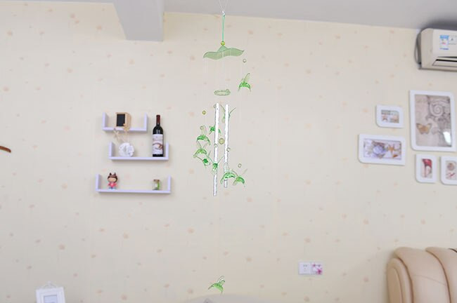 1 vnt. pastoralinis delfinų širdies vėjo varpelis, akrilo kiemo sodas, plastikiniai lauko varpeliai, skirti lauko svetainei KN 042