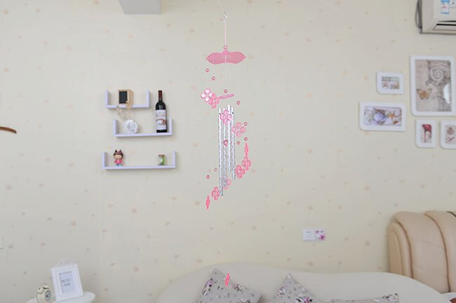 1 vnt. pastoralinis delfinų širdies vėjo varpelis, akrilo kiemo sodas, plastikiniai lauko varpeliai, skirti lauko svetainei KN 042