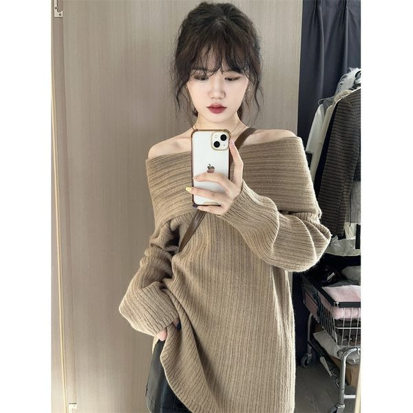 Γυναικείο πουλόβερ χωρίς ώμους