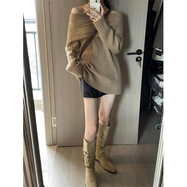 Γυναικείο πουλόβερ χωρίς ώμους