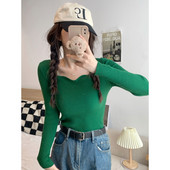 Pulover de damă, de culoare uni, cu decolteu în V