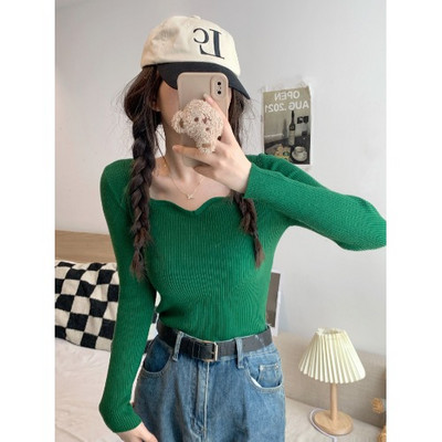 Pulover de damă, de culoare uni, cu decolteu în V