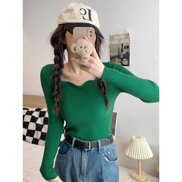 Pulover de damă, de culoare uni, cu decolteu în V