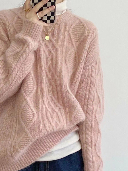 Pulover cu model largi, cu decolteu oval