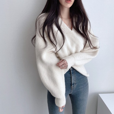 Model nou de pulover elegant cu decolteu în V pentru femei