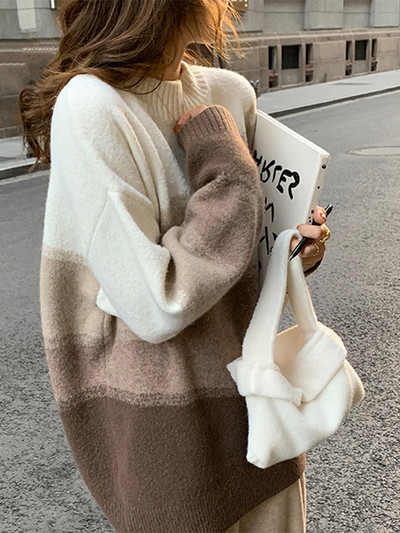 Pulover de dama lat cu decolteu oval