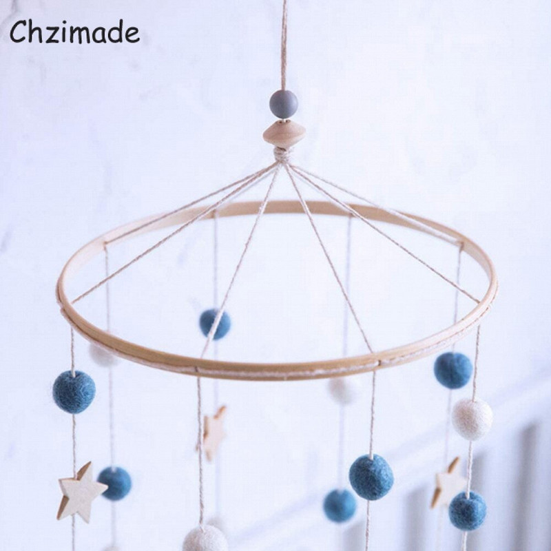 Chzimade Element de recuzită pentru bile din pâslă, clopoței de vânt realizat manual, clopoțel de pat, decorare suspendată pentru cameră de copii, artizanat nordic
