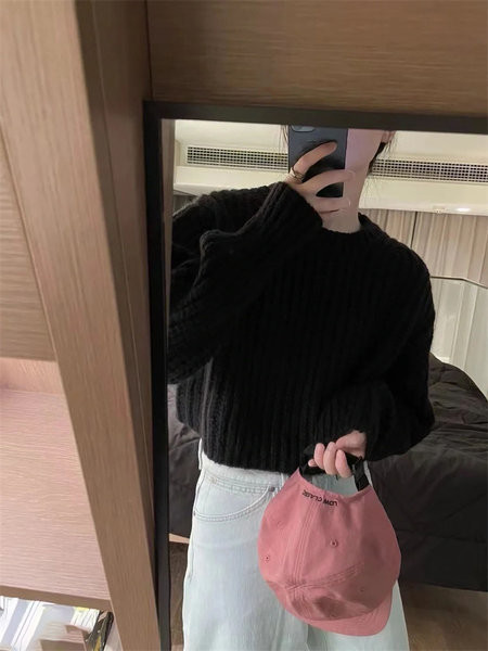 Γυναικείο μονόχρωμο μακρυμάνικο πουλόβερ