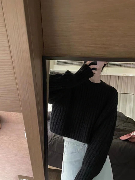 Γυναικείο μονόχρωμο μακρυμάνικο πουλόβερ