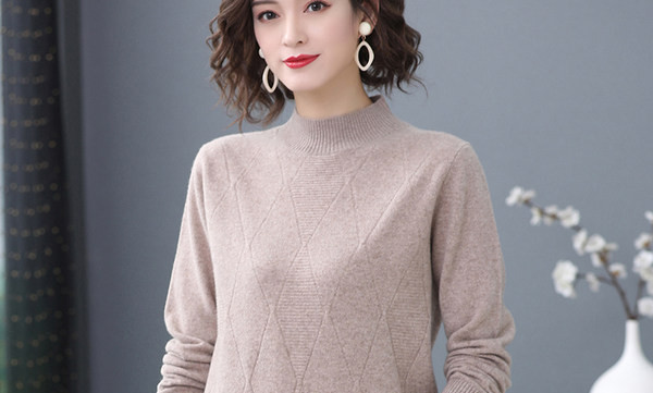 Γυναικείο πουλόβερ - με μακριά μανίκια