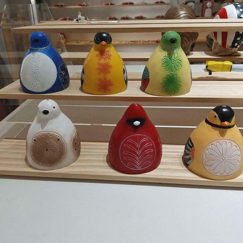 Paukščių giesmių varpelio sodo dekoravimas Kūrybinis vėjo varpelis pakabukas Gyvūnų dekoras Kiemas Meniškai dažytos dervos paukščių vėjo varpeliai