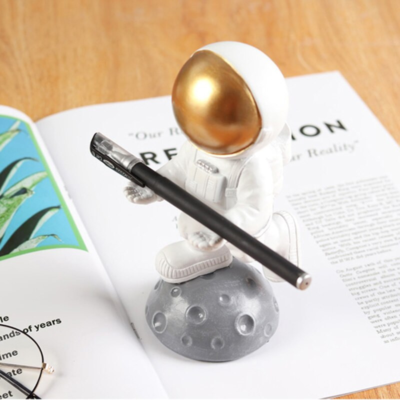 Astronautų akinių laikiklis dervos akinių laikiklis Vitrinų stovas Amatai Juokingi darbalaukio ornamentai Vaikams Žaislai Dovanos Kūrybinis stalo dekoras