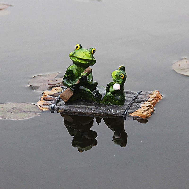 Derva plaukiojantis bambuko plaustas Varlės statula antis skulptūra lauko sodo tvenkinys dekoratyvinis namas žuvų rezervuaras sodo dekoras stalo ornamentas