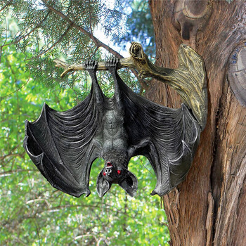 Διακοσμητικό μενταγιόν, Κρεμαστό στολίδι σε σχήμα νυχτερίδας κινουμένων σχεδίων για το Garden Park