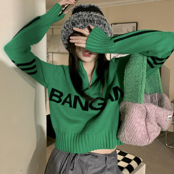 Pulover de dama cu litere si fermoar