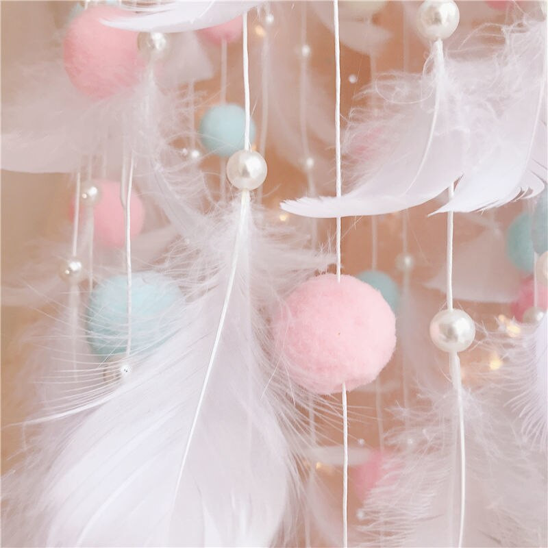 Álomfogó szélcsengő Art Chimes Lányos szoba dekoráció Ajándék kézzel készített toll Hálószoba függesztékek Hálószoba dekoráció