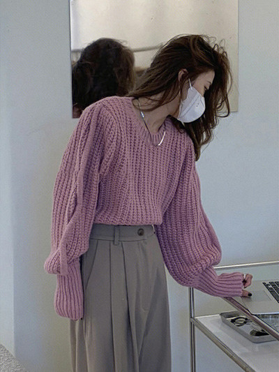 Μονόχρωμο γυναικείο πουλόβερ