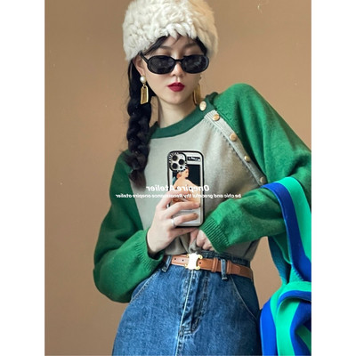 Casual γυναικείο πουλόβερ με οβάλ λαιμόκοψη και κουμπιά