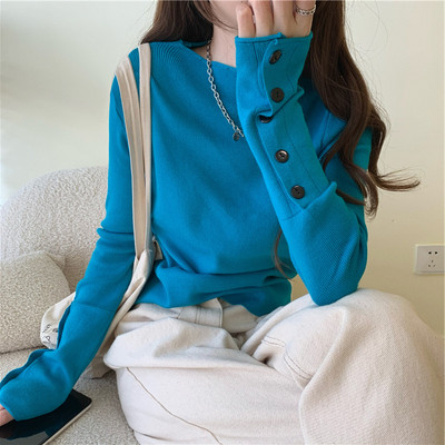 Rudeninė moteriška palaidinė su sagomis