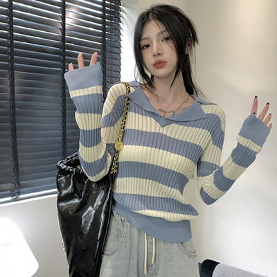 Γυναικείο πουλόβερ με γιακά και μακριά μανίκια