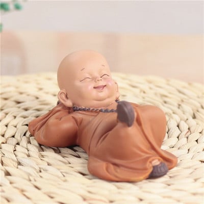 Buddha szobor kis szerzetes Gyanta aranyos otthoni klub Feng Shui dekoráció Kézműves Boutique tea kisállat ékszerek ingyenes szállítás