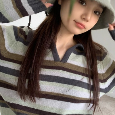 Γυναικεία πλεκτή μπλούζα με γιακά και V λαιμόκοψη