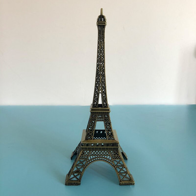 Kreatív párizsi Eiffel-torony szobor európai kézműves retro modell irodai dekoráció miniatűr épület kis ajándék retro dekoráció