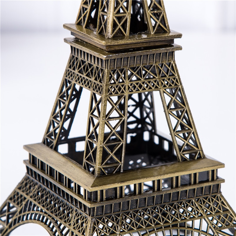 Kreatív párizsi Eiffel-torony szobor európai kézműves retro modell irodai dekoráció miniatűr épület kis ajándék retro dekoráció