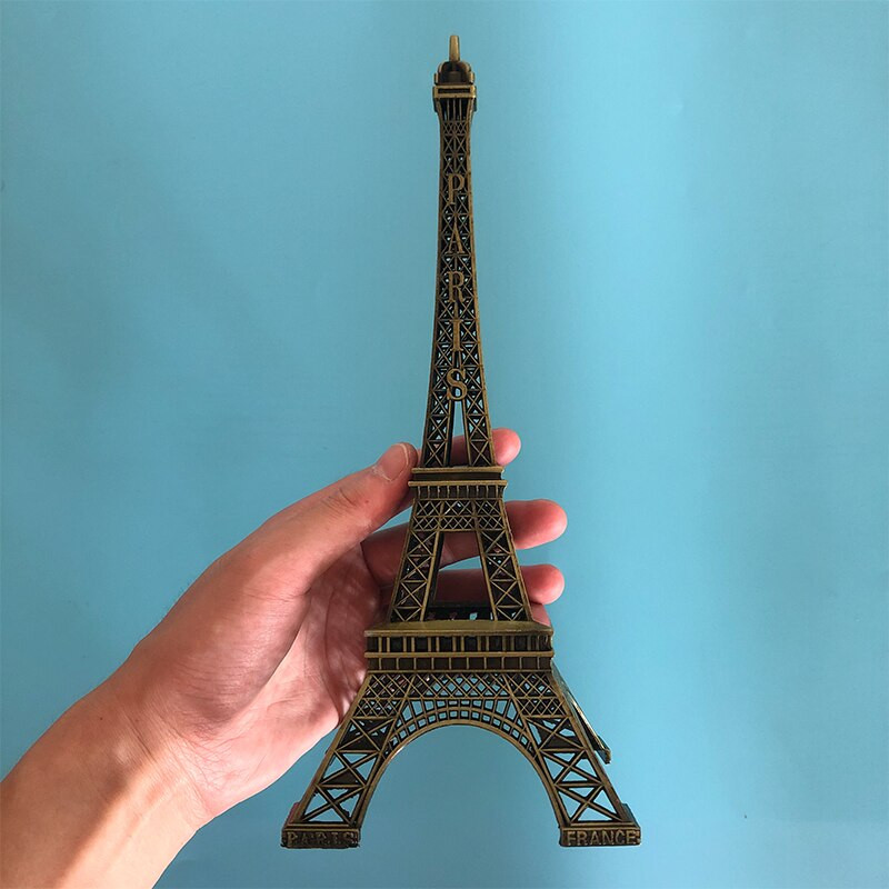 Kreatív párizsi Eiffel-torony szobor európai kézműves retro modell irodai dekoráció miniatűr épület kis ajándék retro dekoráció