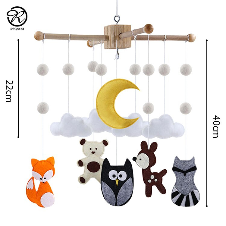 Κινητά ζώα της δασικής περιοχής, φορητή αλεπού, φορητό μωρό τσόχα του δάσους