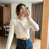 Γυναικεία ζακέτα - με μακριά μανίκια και κουμπιά