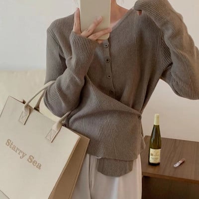 Γυναικείο μακρυμάνικο πουλόβερ με κουμπιά