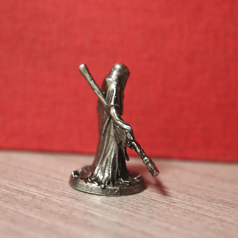 Baltas žalvaris Dalgis Grimpjovė Kareiviai Miniatiūros Figūrėlės Rankų darbo karo šachmatų modeliai Automobilių papuošimai Papuošalai Dovanos vyrams