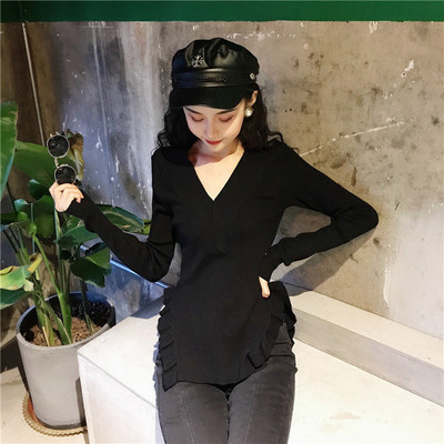 Γυναικείο ασύμμετρο πουλόβερ με λαιμόκοψη V