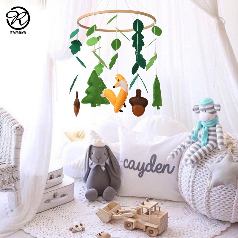 Woodland Nature Fox Filc Baby Mobile Trees Fenyőtobozok Óvodai babaágy Mobil