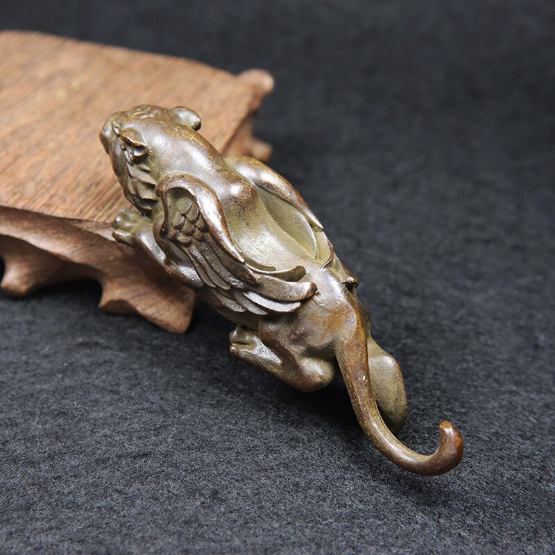 Antikvarinis varinis tigras su sparnais Maža statulėlė Rašomasis stalas Ornamentas Gyvūnų Figūrėlės Miniatiūros Laimingos namų puošmenos Amatai Priedai